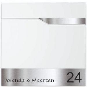 Brievenbus wit met naam en huisnummer BR24 tekst