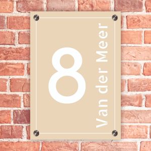 Naambordje voordeur rechthoek staand beige met wit kader